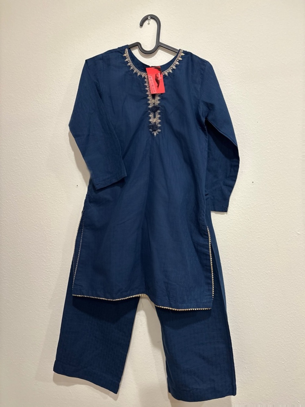 NWT J. Girls 2-price Embroidered shalwar kamaeez Set - Navy, Kurta pants 8-9 yr